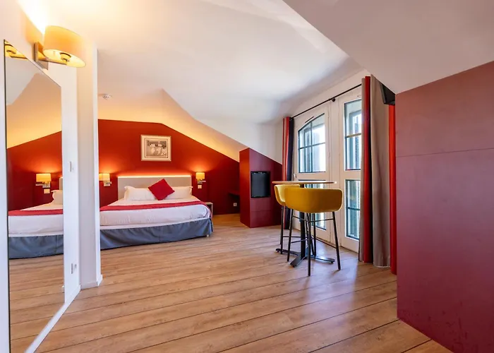 Отель Ibis Styles Donibane 3*