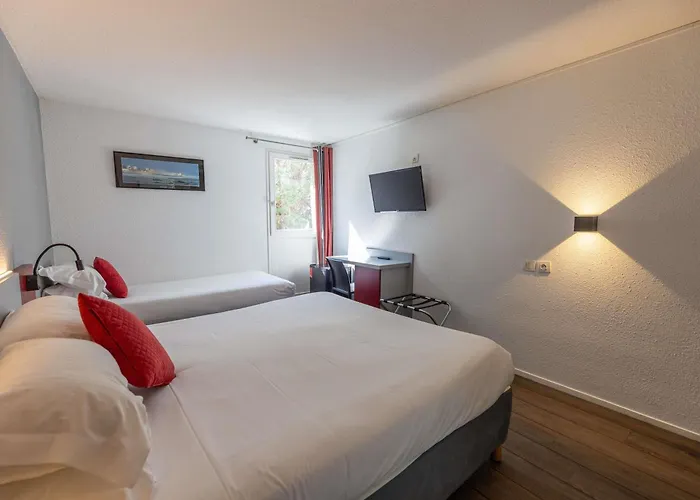 Ibis Styles Donibane 3* Сен-Жан-де-Люз