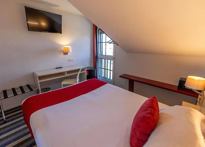 Отель Ibis Styles Donibane