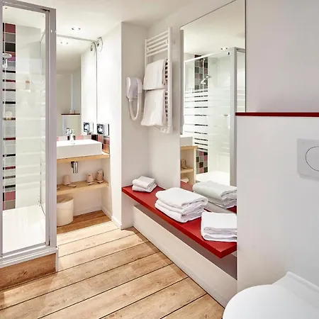 Hotel Ibis Styles Donibane 3*