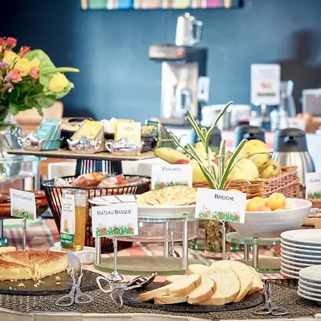 Ibis Styles Donibane Hotel