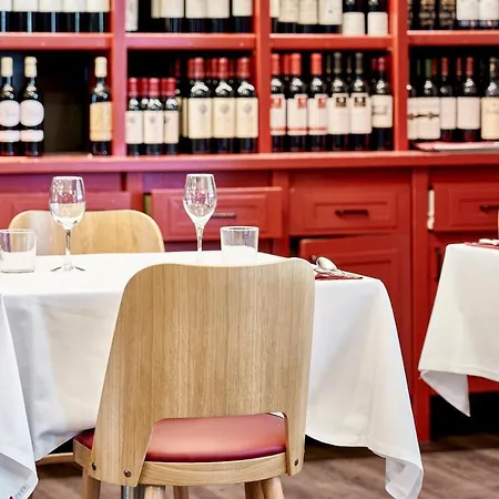 Hotel Ibis Styles Donibane 3*