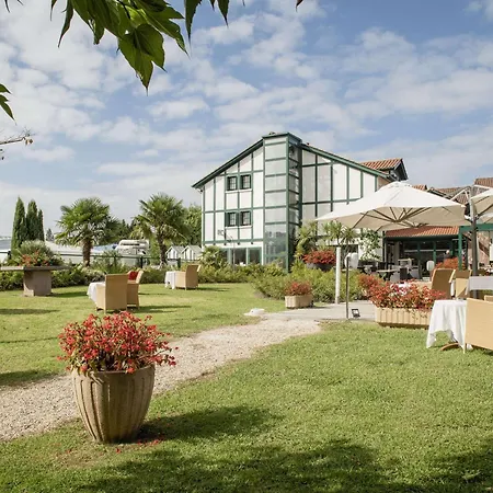 Otel Donibane