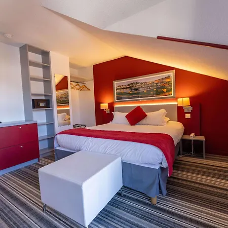 Otel Donibane
