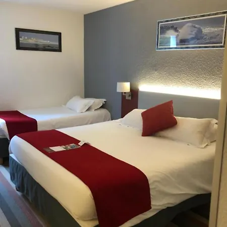 Ibis Styles Donibane 酒店 3*