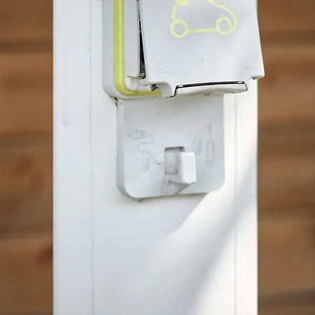 Ibis Styles Donibane 酒店 3*