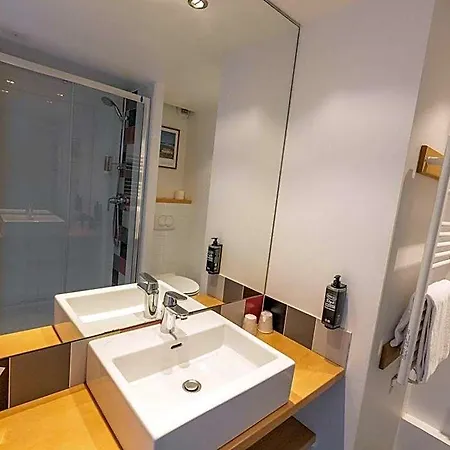 Ibis Styles Donibane Hotel