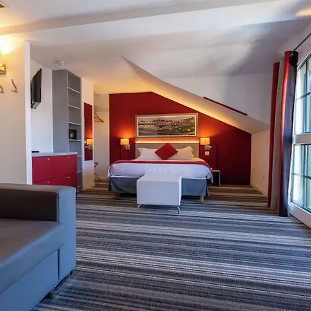Ibis Styles Donibane 3*