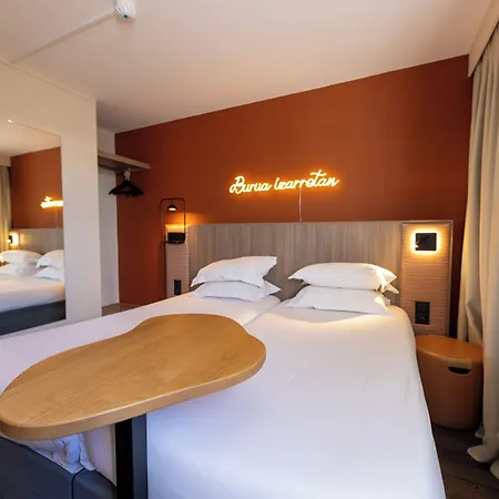 Ibis Styles Donibane Hotel