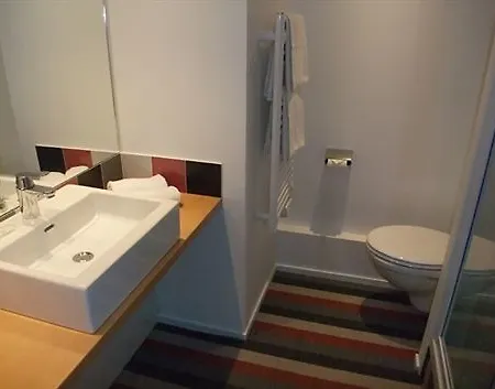 Ibis Styles Donibane 酒店 3*