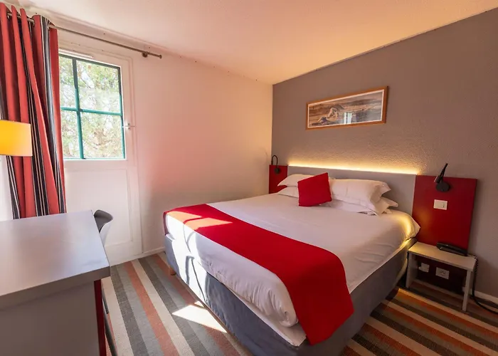 Hotell Ibis Styles Donibane 3*