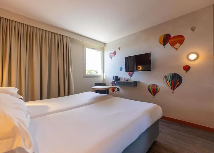 Ibis Styles Donibane