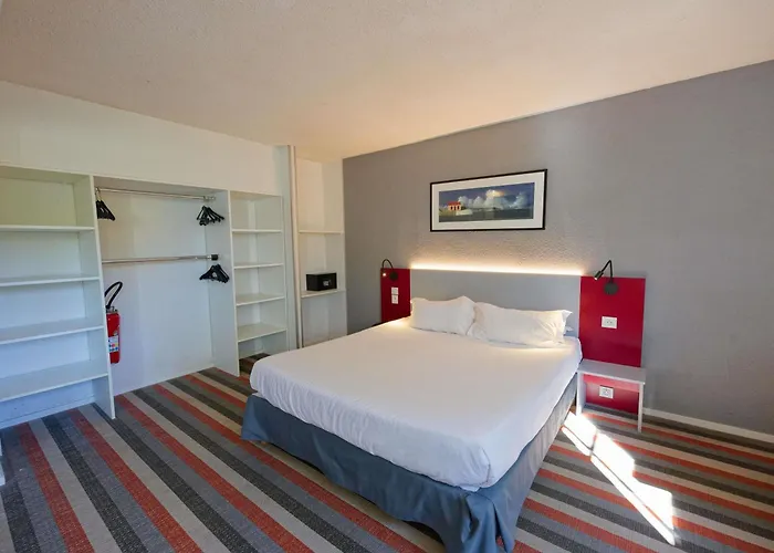 Ibis Styles Donibane Hotell