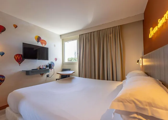 Ibis Styles Donibane Hotel 3*